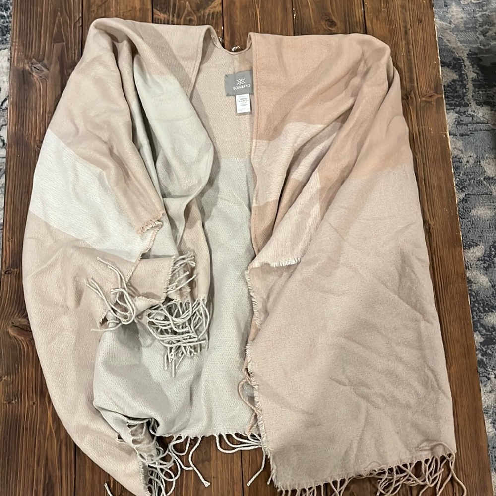 🧣SOIA&KYO Scarfigan🧣